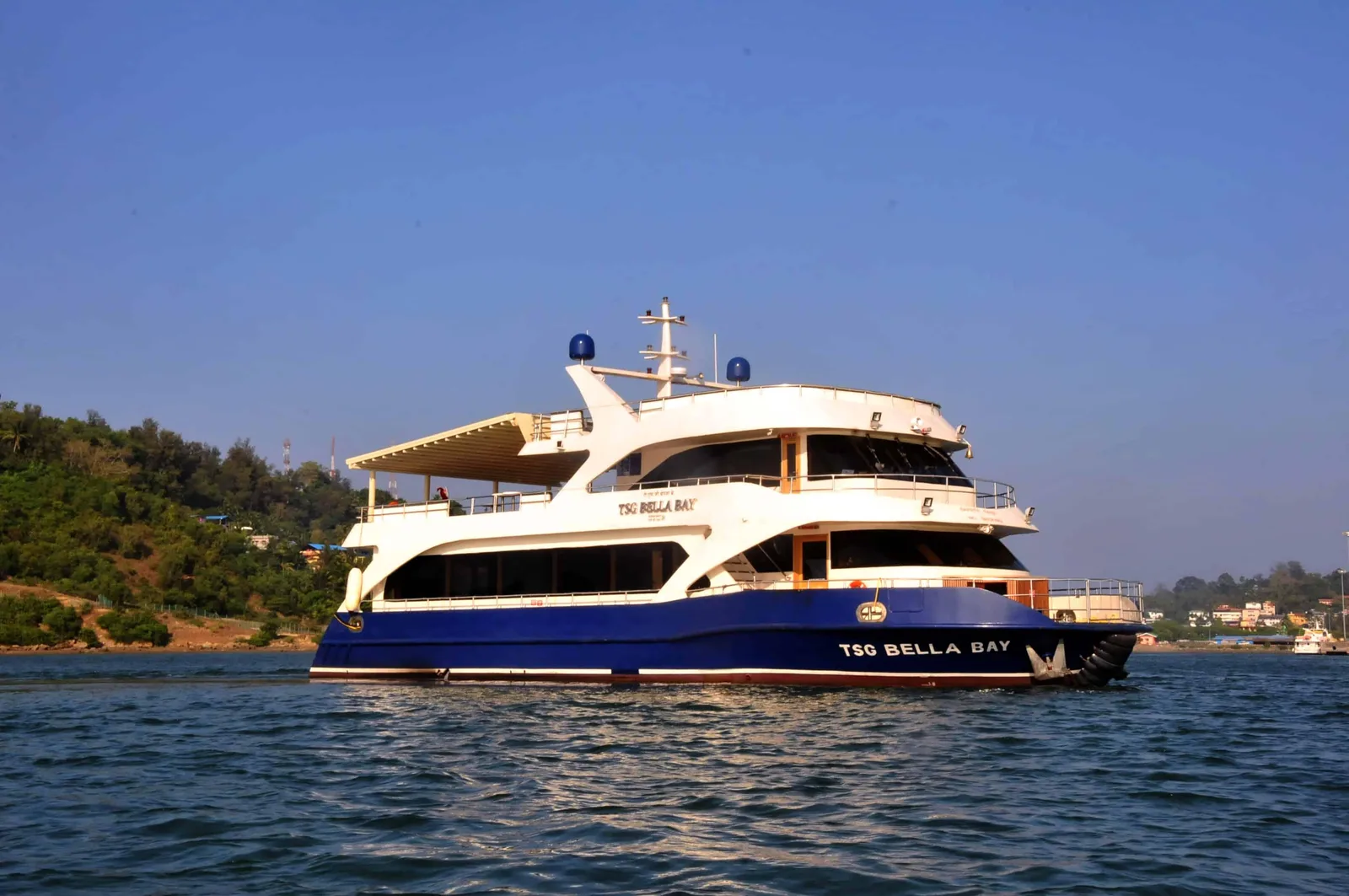 Farewell Dinner Cruise