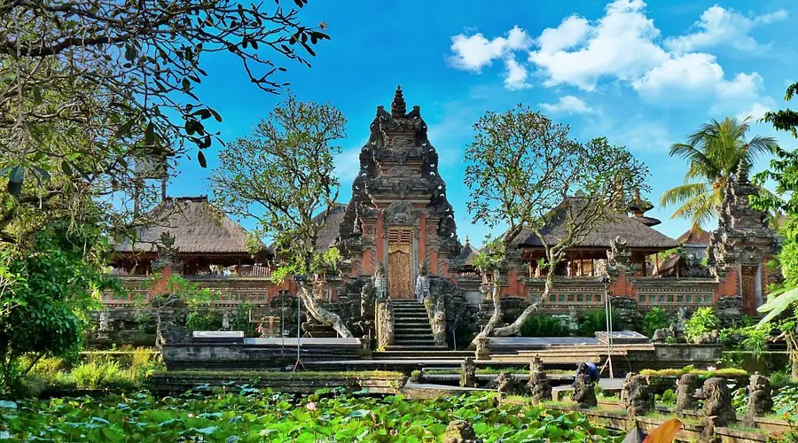 Bali Pura Taman Saraswati